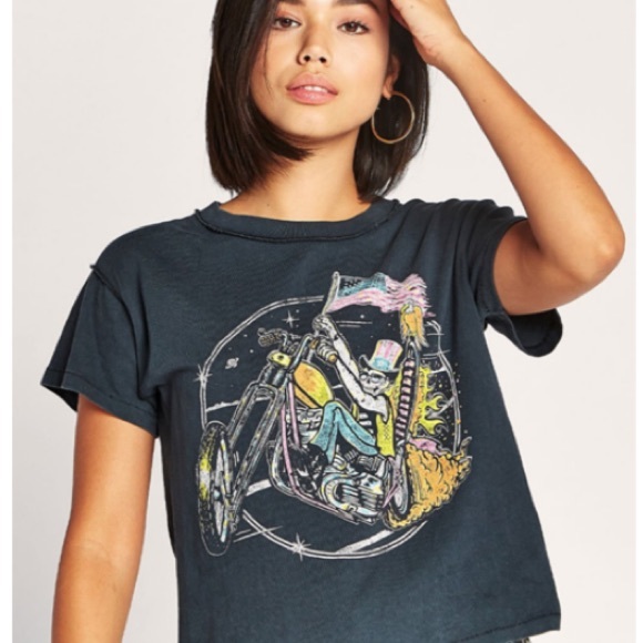 Daydreamer Tops - KEEP ON ROLLIN’ REVERSE GIRLFRIEND TEE